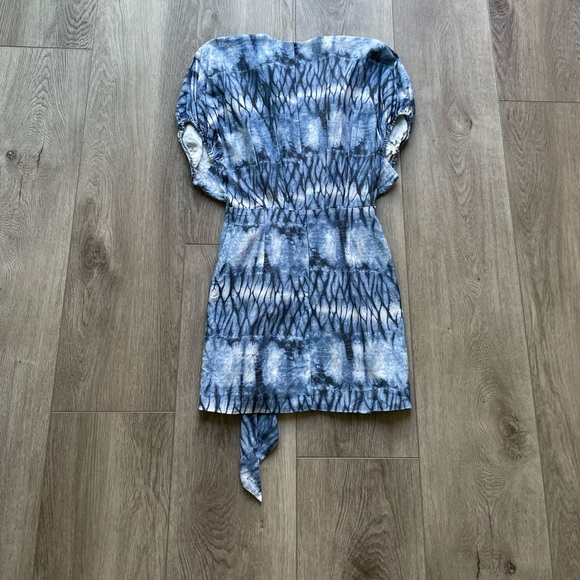 RONNY KOBO BLUE & WHITE CASCADING RUFFLE DETAIL MINI SUMMER SUN DRESS SMALL - Picture 3 of 4